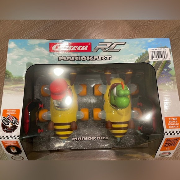 New in box by Carrera Mario Kart Bumble V RC Mario and Yoshi set ready to run! - Picture 4 of 12
